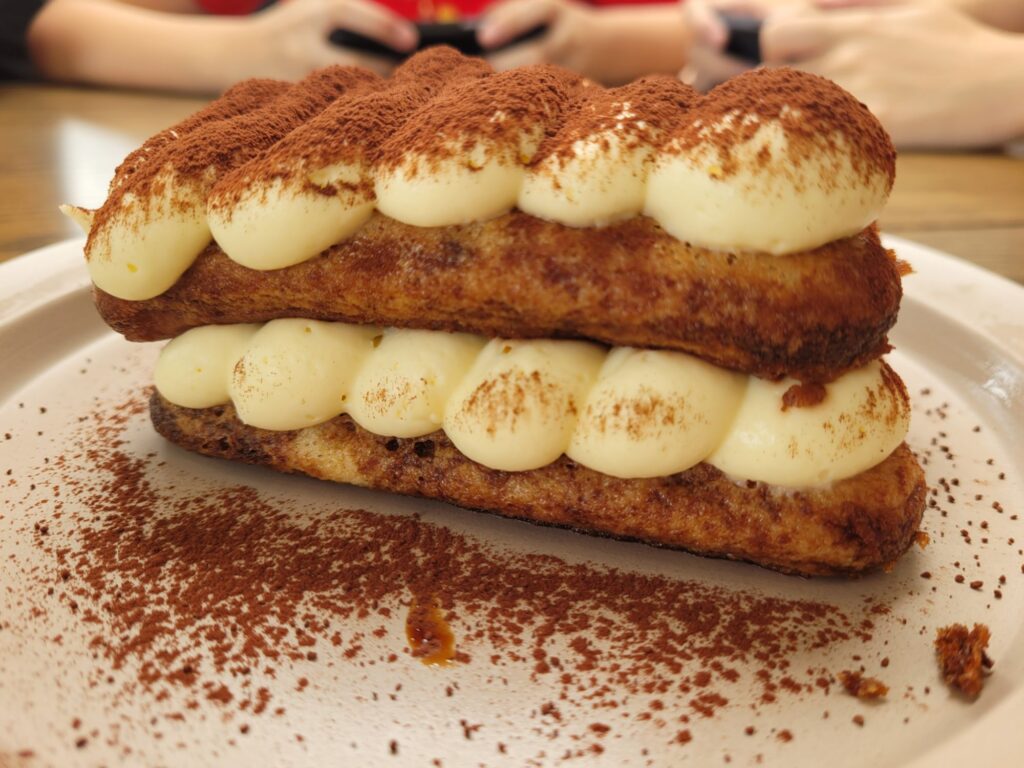 tiramisu cake